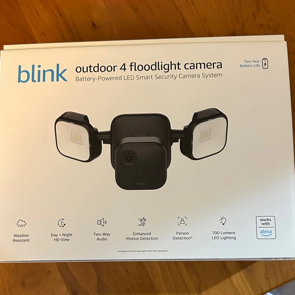 Blink Outdoor 4 Floodlight Camera - Black